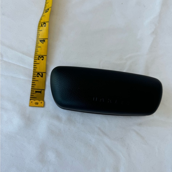 Oakley Clamshell Hard Eyeglass Case and Cloth Pouch Only | Black - Picture 5 of 6